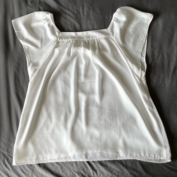 LOFT White Lined Top Size M Medium - Picture 4 of 5